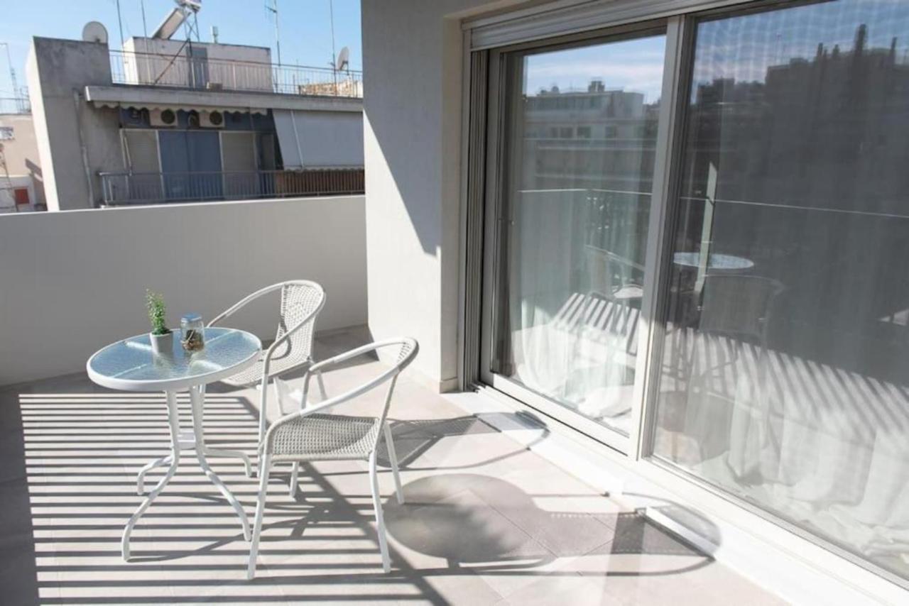 Bright Apartment In The New Building Ateny Zewnętrze zdjęcie